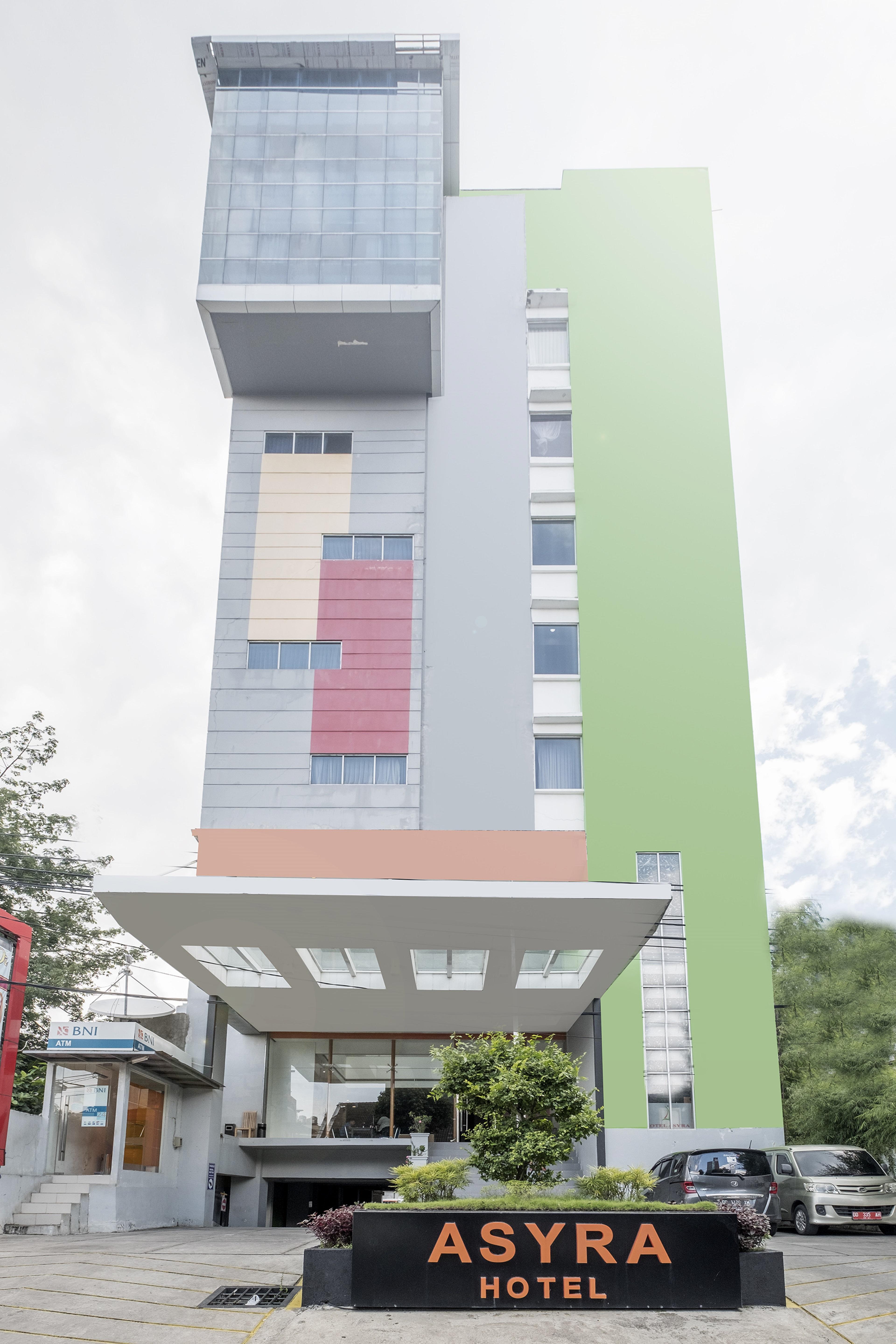 Urbanview Hotel Asyra Macasar Exterior foto